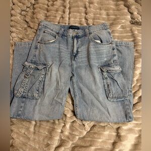 Low rise baggy cargo jeans